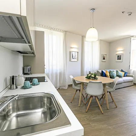 Real Italian Estate - Sunrise Apartment *