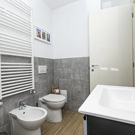 Real Italian Estate - Sunrise Génova